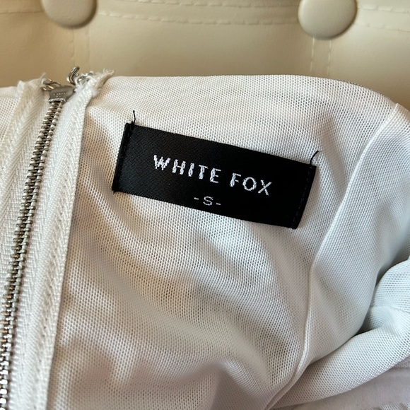 White Fox Canned Heat silver, sparkly, corset top. - Picture 3 of 6